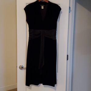 Black, velvety, cap / sleeveless cocktail dress